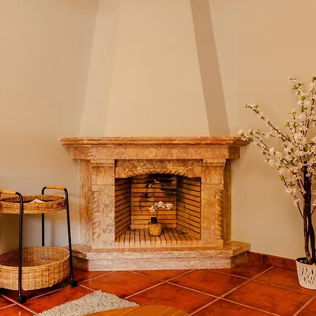 Caldas Charm Getaway - Garden Terrace & Comfort Daire *
