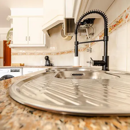 Caldas Charm Getaway - Garden Terrace & Comfort Daire *