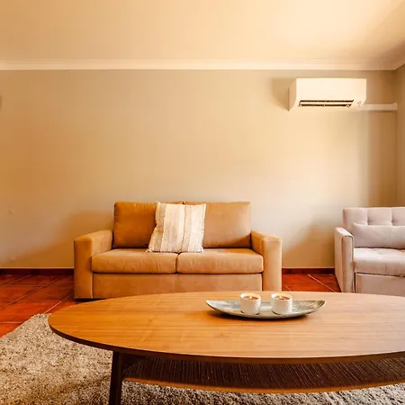 Caldas Charm Getaway - Garden Terrace & Comfort Daire