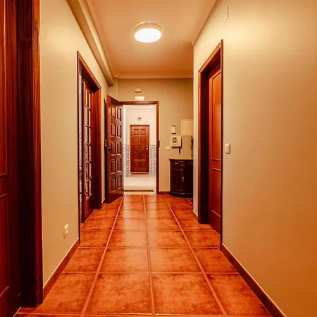 Caldas Charm Getaway - Garden Terrace & Comfort Daire *