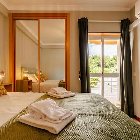 Caldas Charm Getaway - Garden Terrace & Comfort Daire